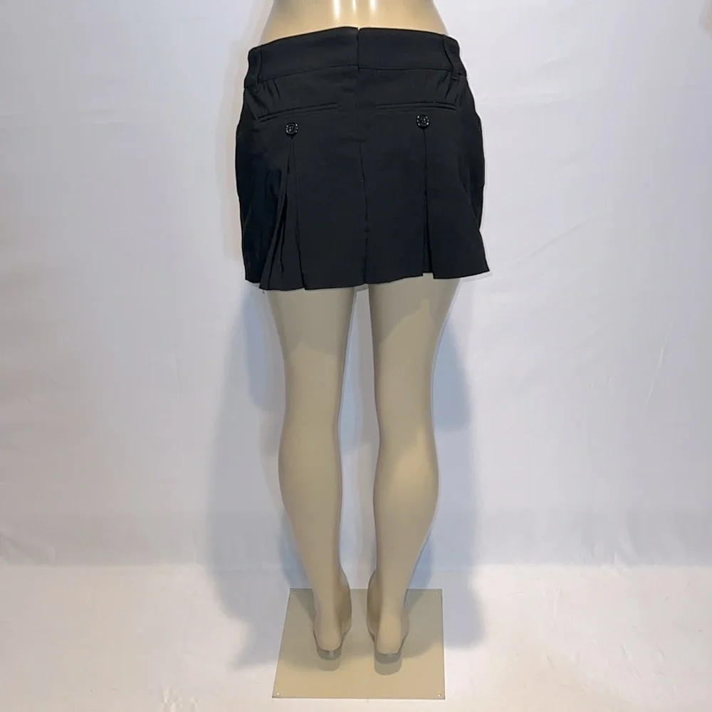 GUESS black pleated skirt! - Picture 3 of 3